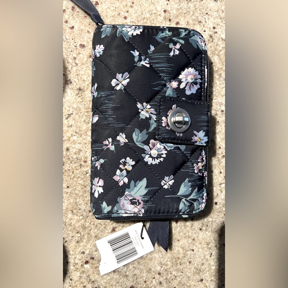 NWT Vera Bradley Turnlock Wallet